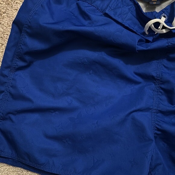 Blue - Picture 3 of 8